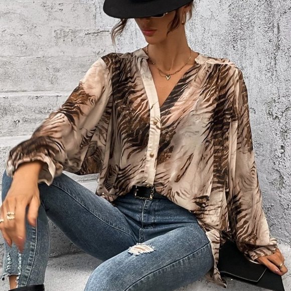 Multicolor Womens tiger print button down Shirt - Picture 5 of 5